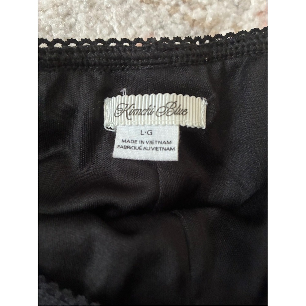 Micro length Coquette Bloomer shorts by Kimchi Blue-Size L - Picture 2 of 5
